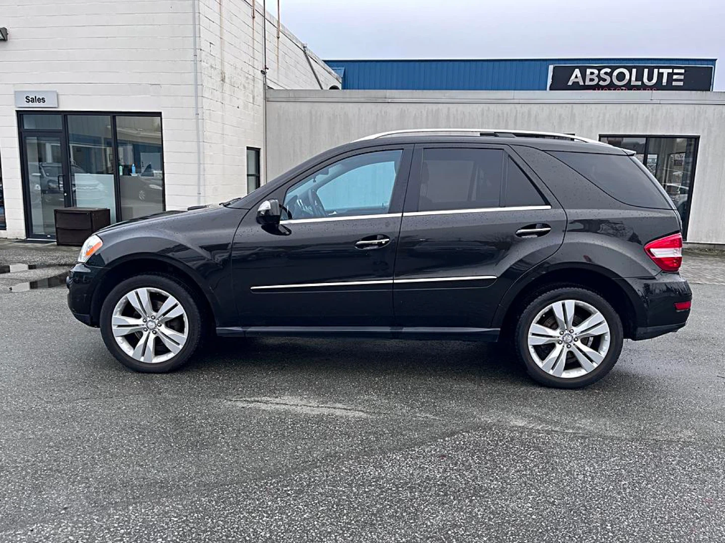 2010 Mercedes-Benz ML350 4MATIC SUV - photo 2