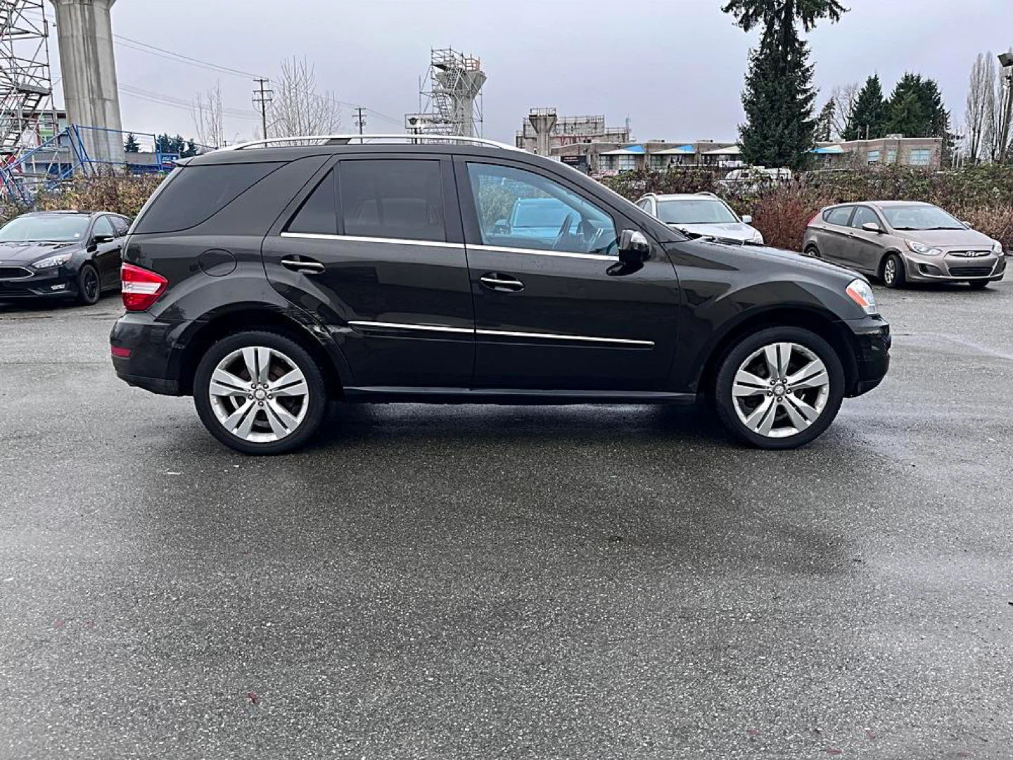 2010 Mercedes-Benz ML350 4MATIC SUV - photo 3