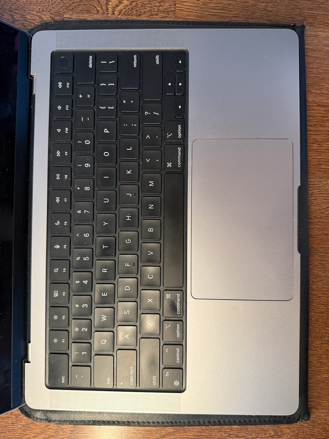 SELLING FOR PARTS! MacBook M1 Pro Model A2442 - photo 4