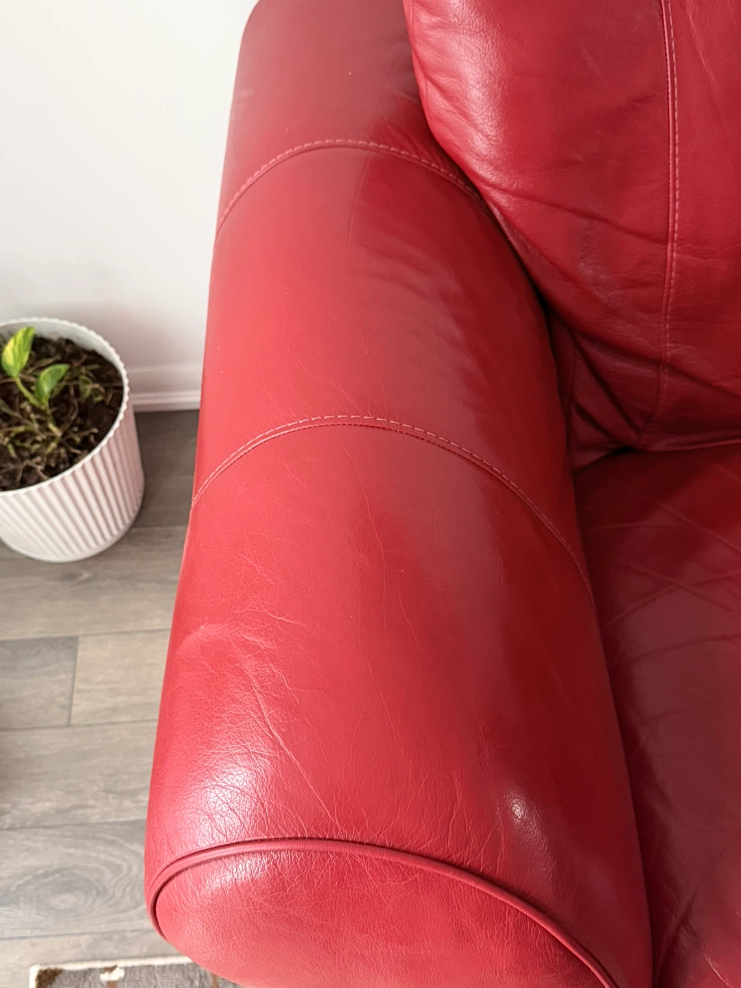 Red Leather Loveseat - 1.71m Wide - photo 5