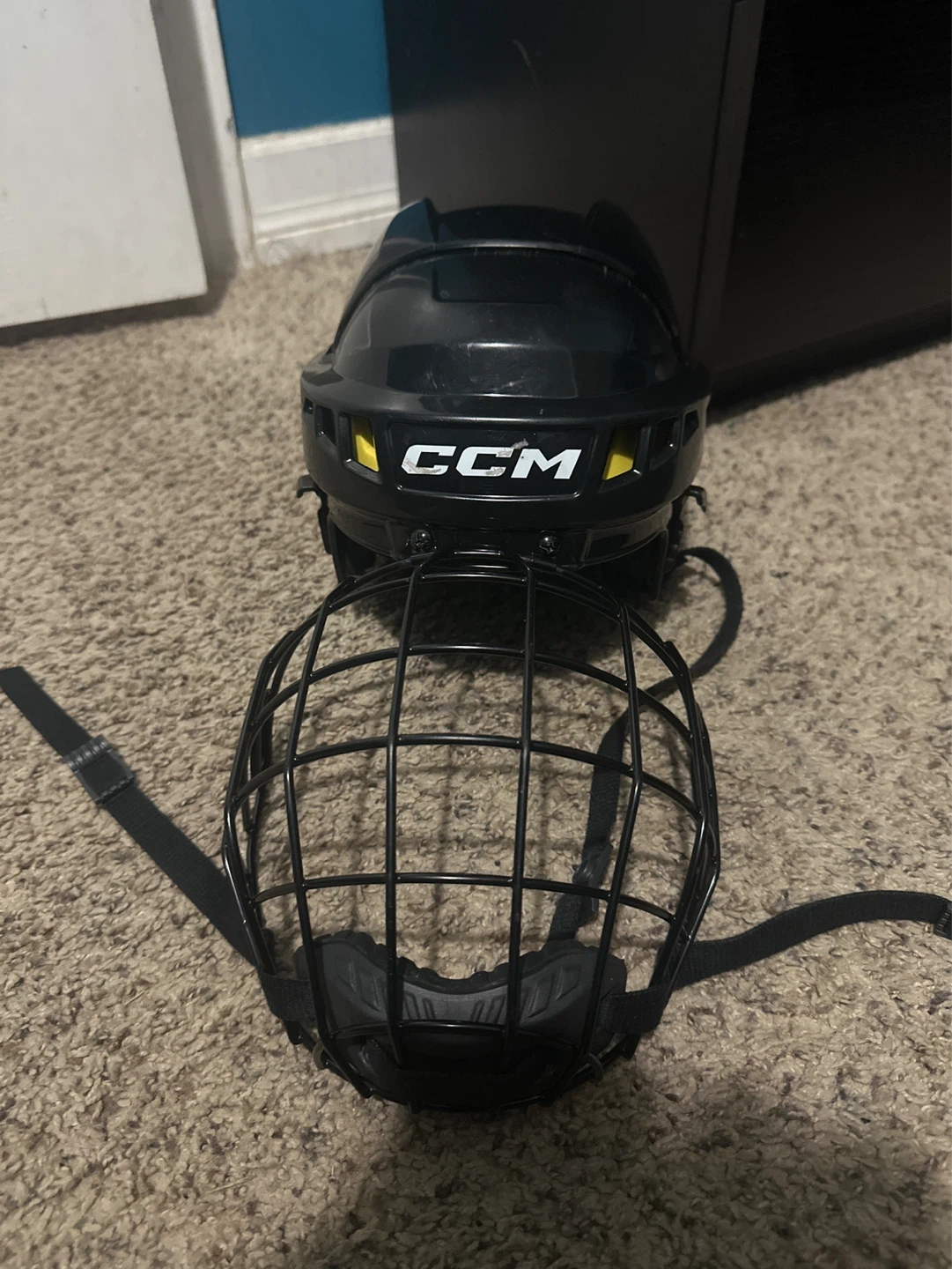 CCM XTID Hockey Helmet with Cage - Junior Medium