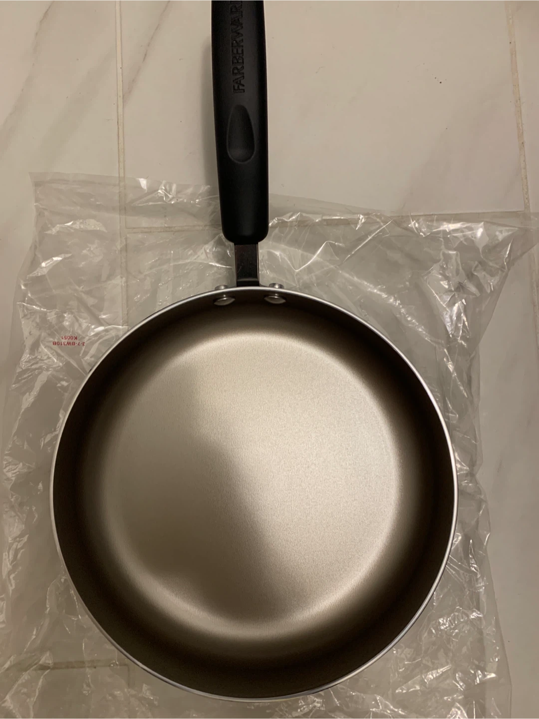 Farberware non stick frying pan Pick up only Islington/ Evans