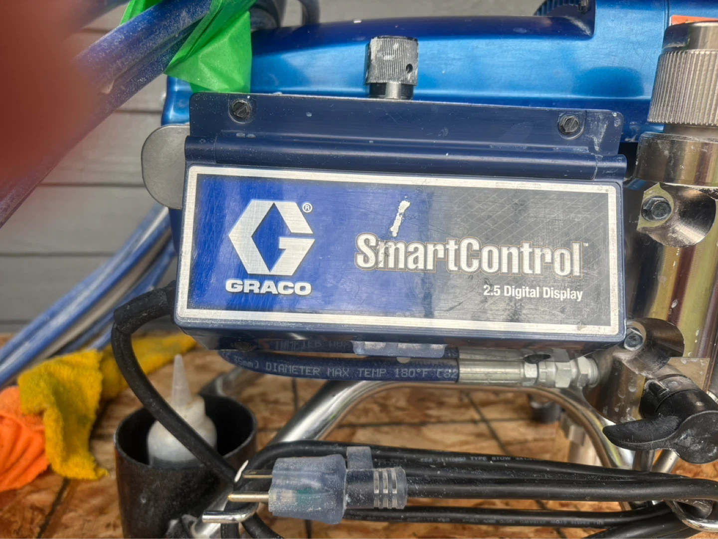 Graco Ultimate MX II 490 PC Pro Airless Sprayer - photo 3