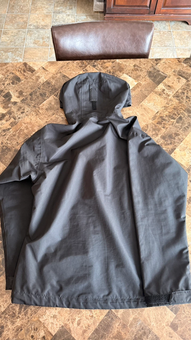 Helly Hansen Black Rain Jacket Women’s Medium - photo 2