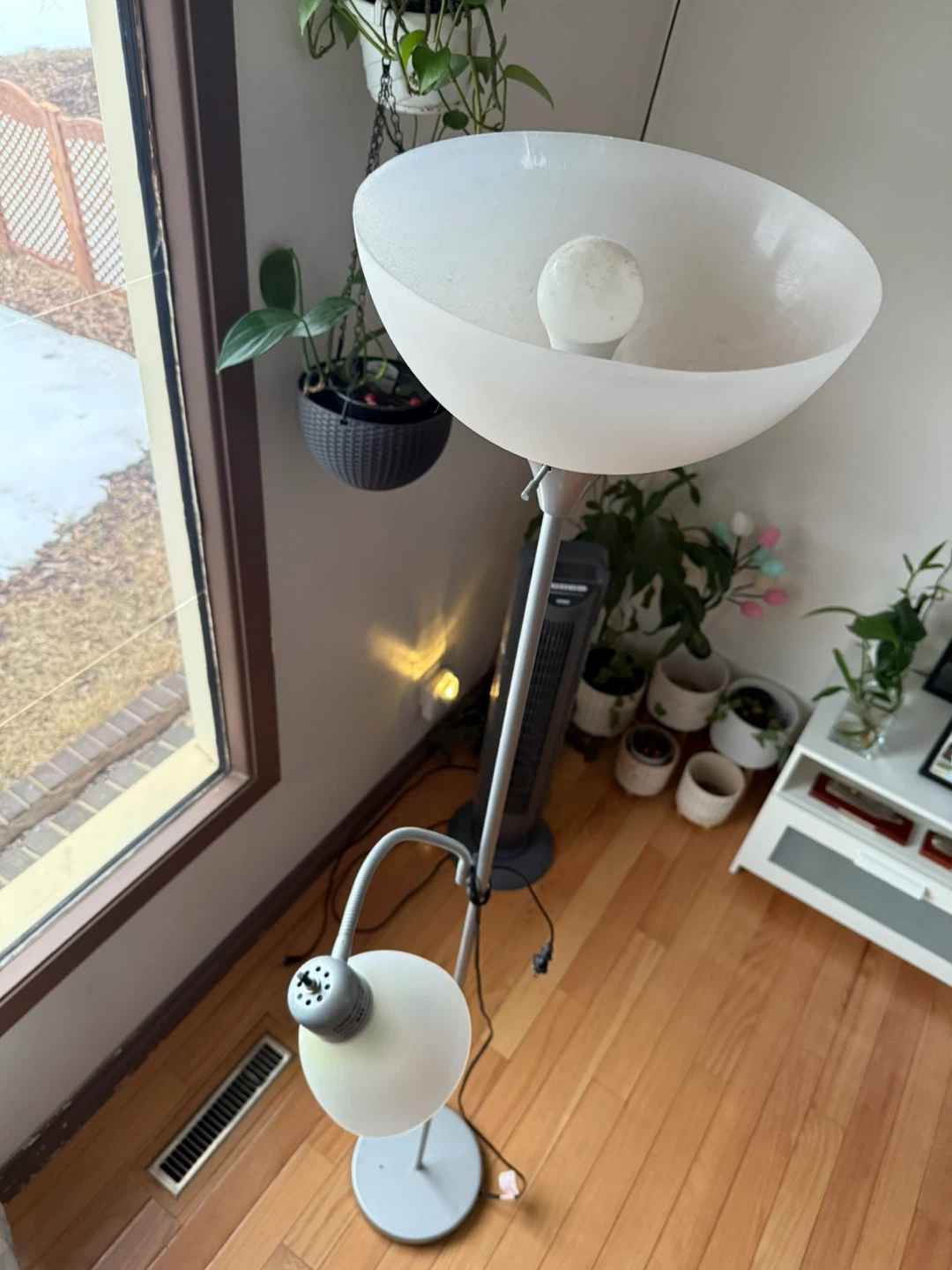 Stand lamp