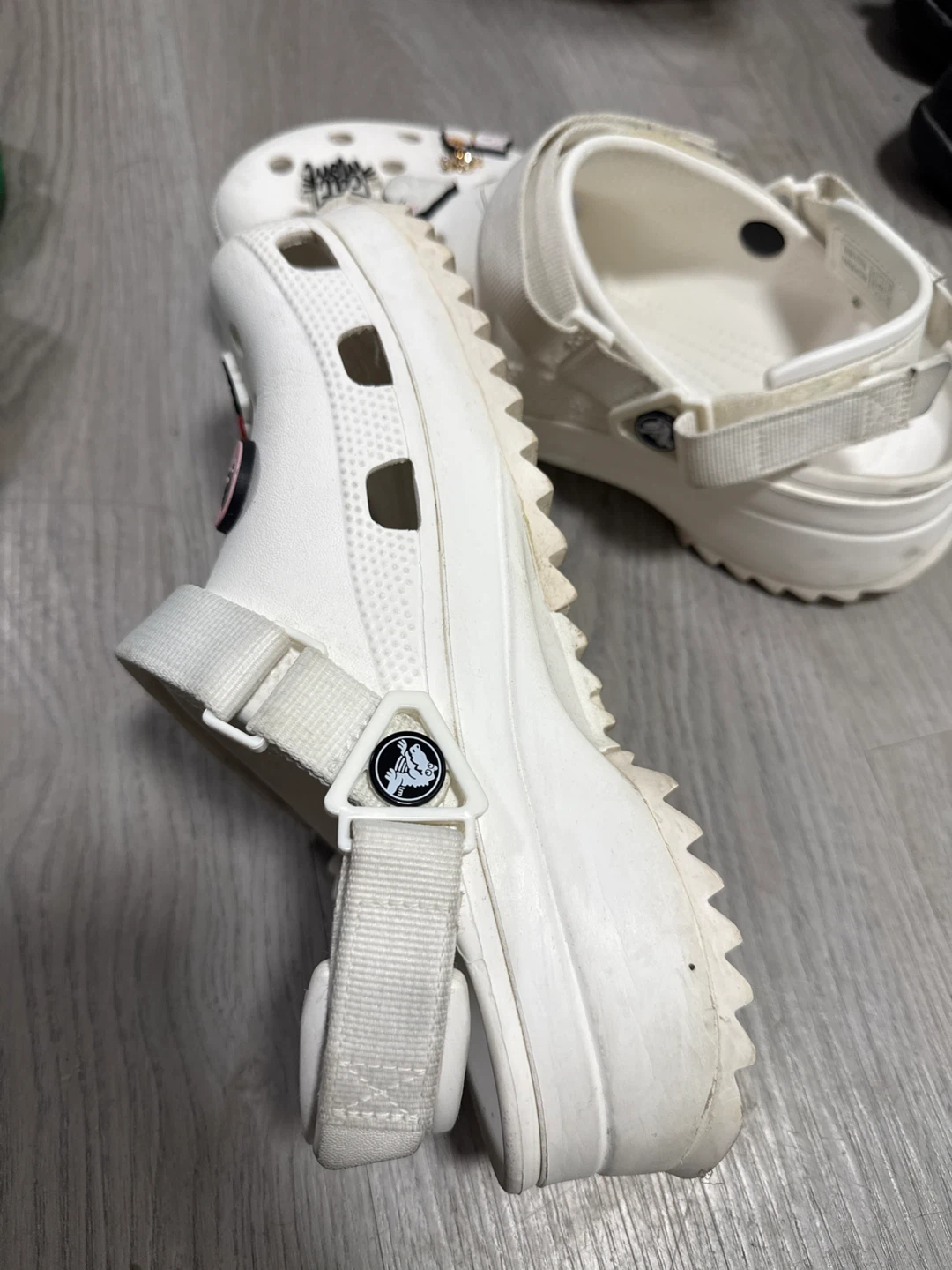 White Crocs with Cat Charms - photo 2