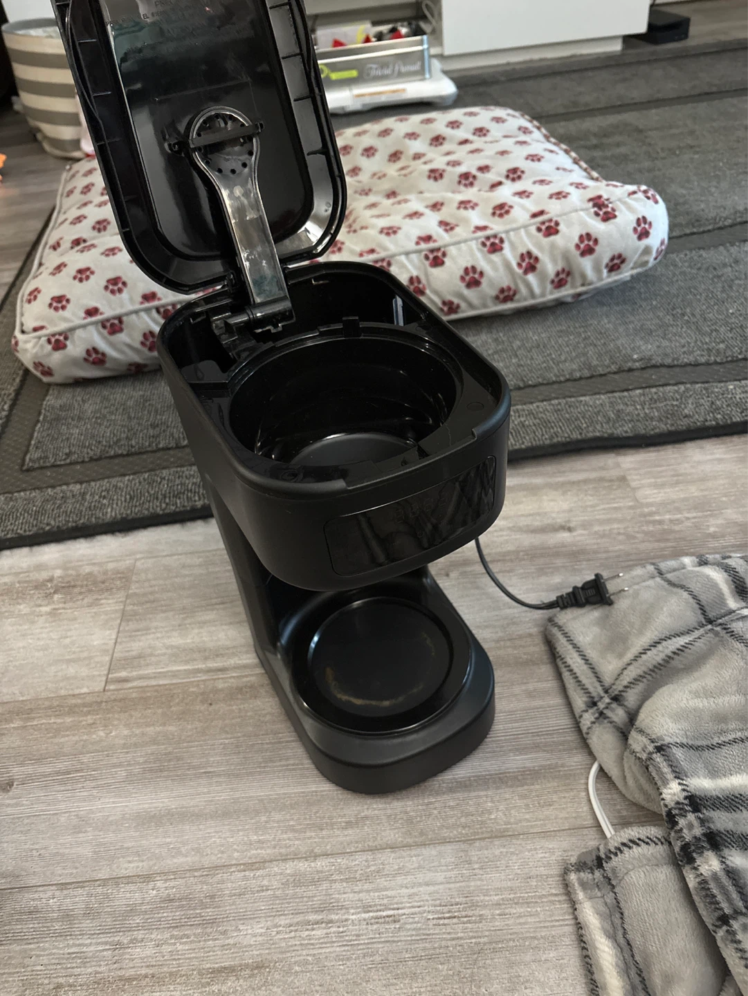 MUST GO ASAP) Black Coffee Maker - photo 2