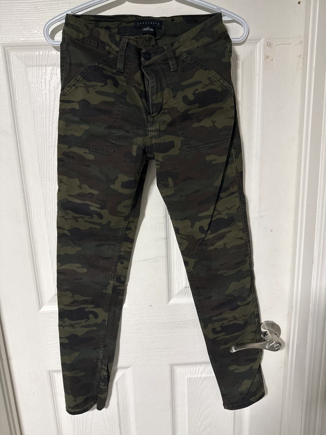 Sanctuary Camo Cargo Pants Women's Size 28