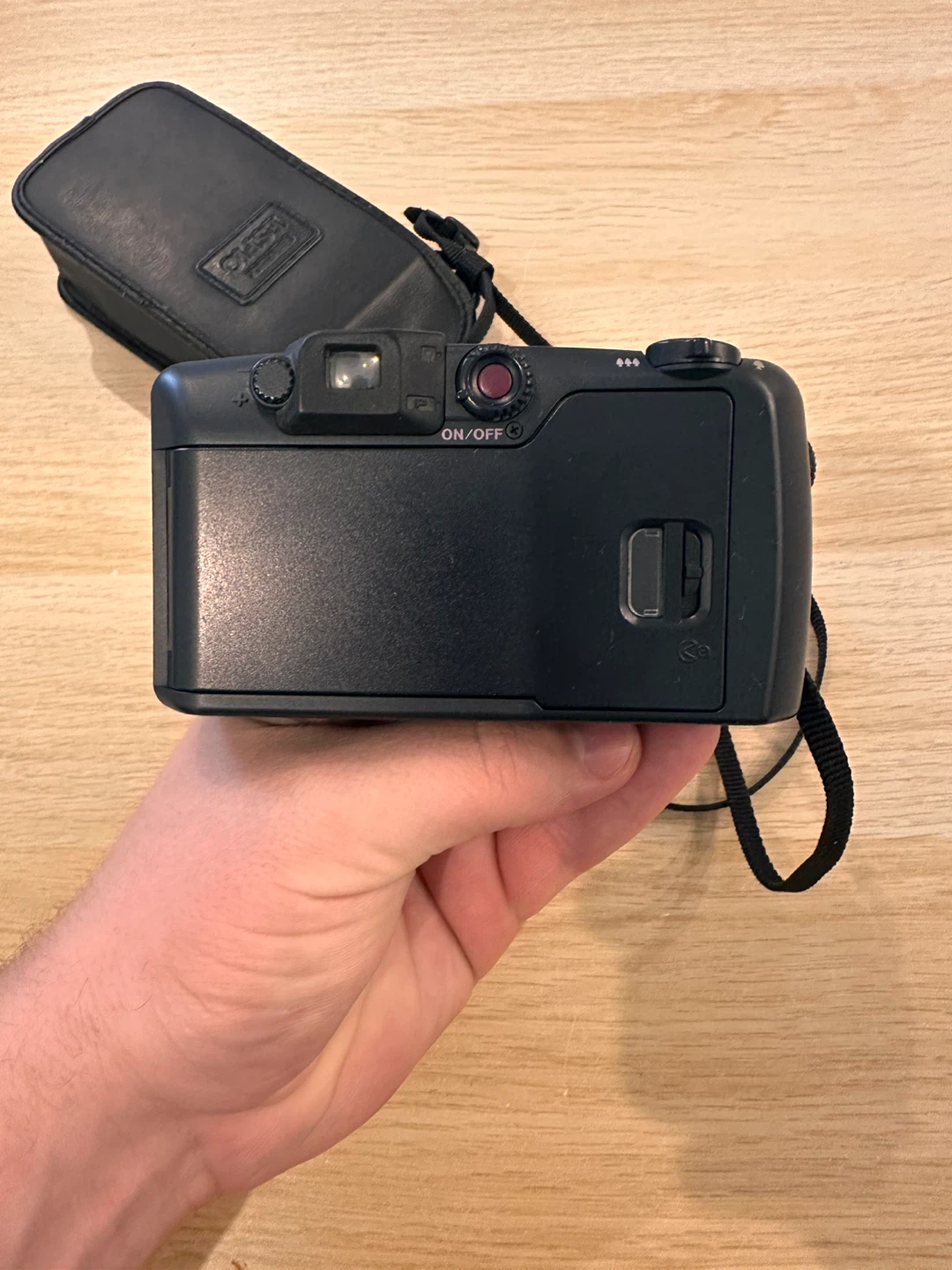 Pentax Espio W AF Zoom Camera with Case - photo 4