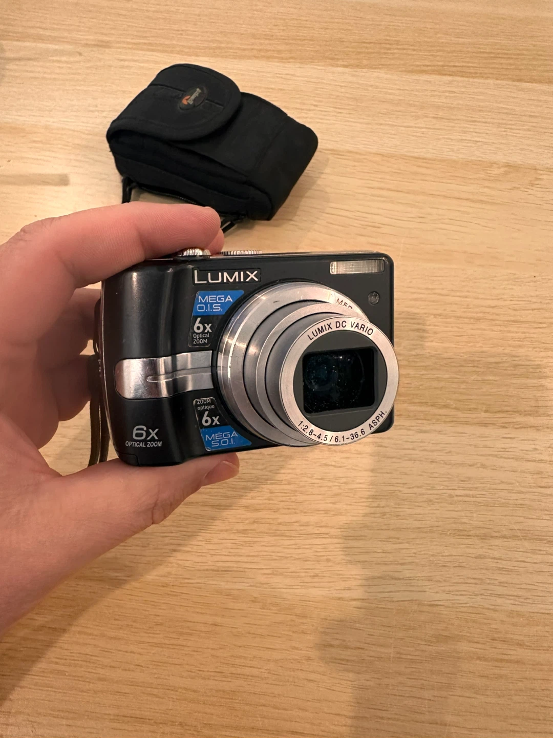 Panasonic Lumix DMC-FS10 Digital Camera - photo 3