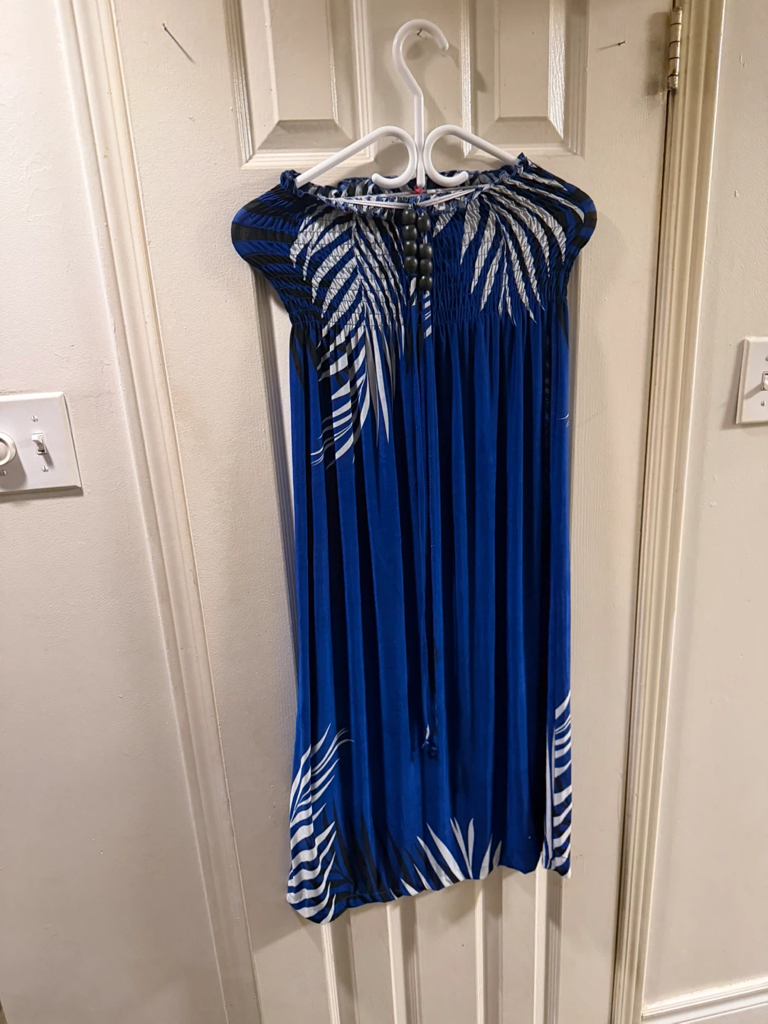 Bundle of 4 Women's Dresses - photo 3
