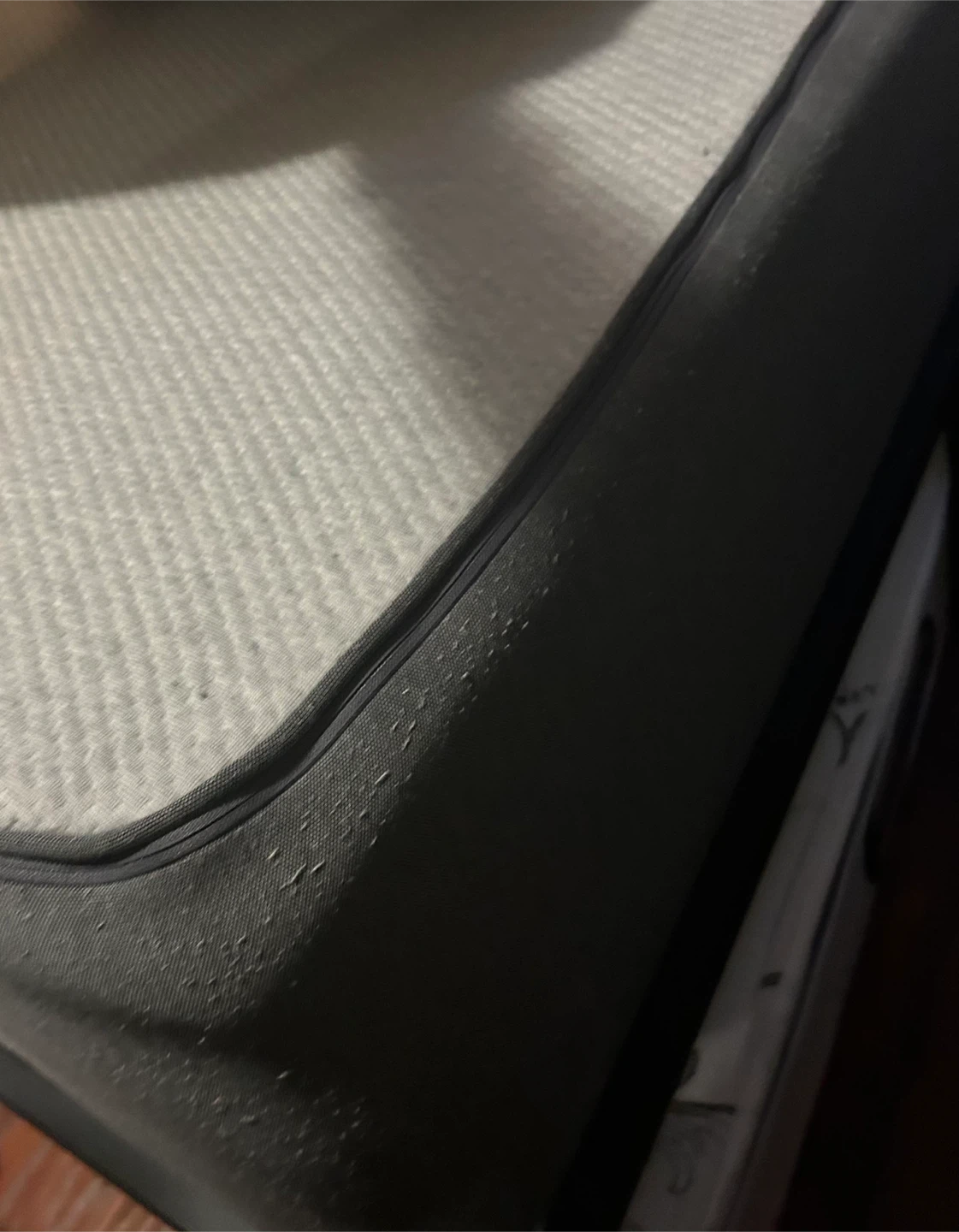 Used Queen Size Mattress - photo 3