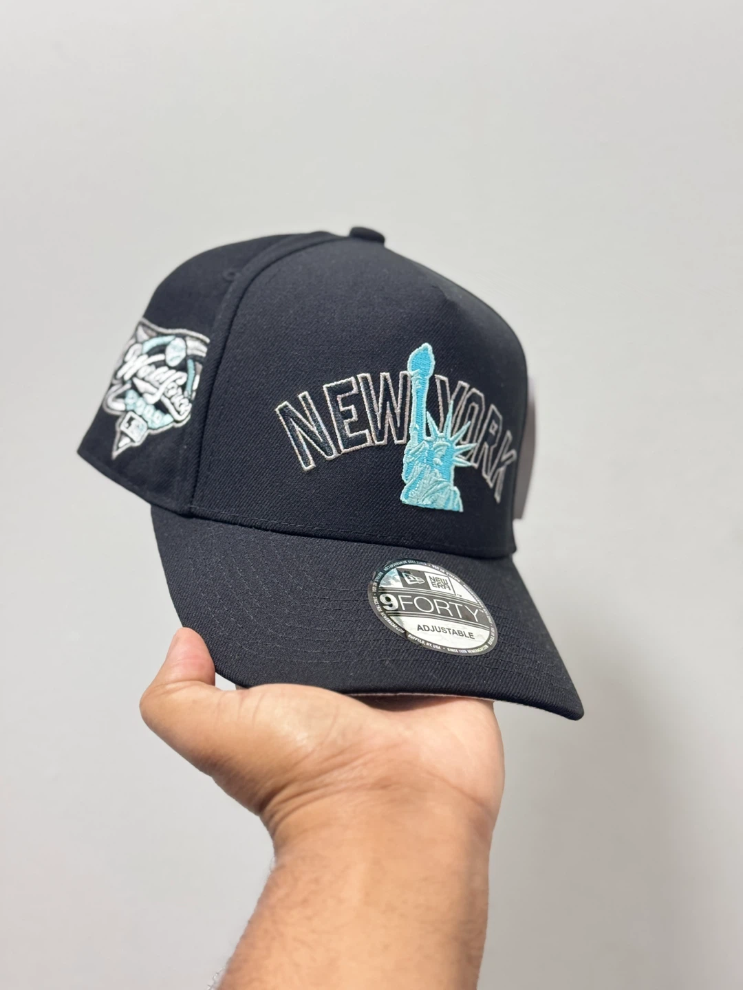 New Era 9Forty Adjustable New York Statue of Liberty Cap