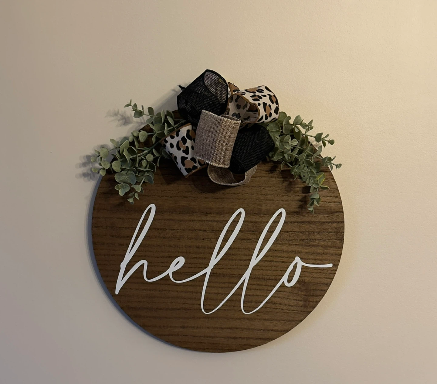 Round Welcome Door Hanger with Bow - photo 4