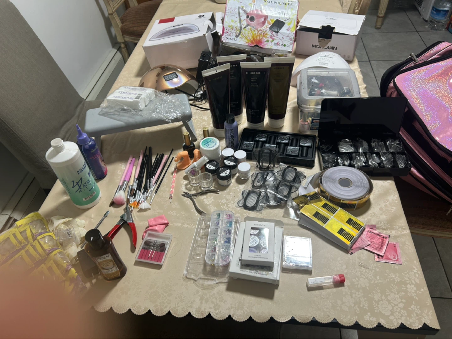 Materiales para hacer uñas acrílicas
