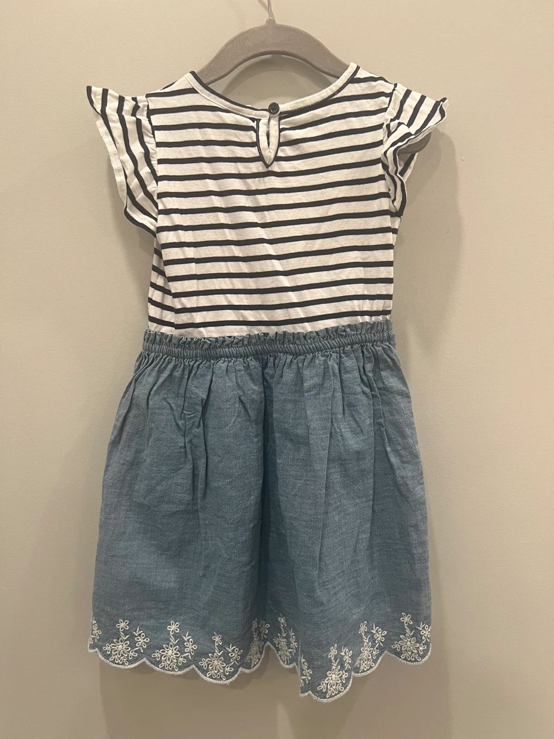 Baby Gap Striped Dress with Embroidered Skirt - Size 4 - photo 2