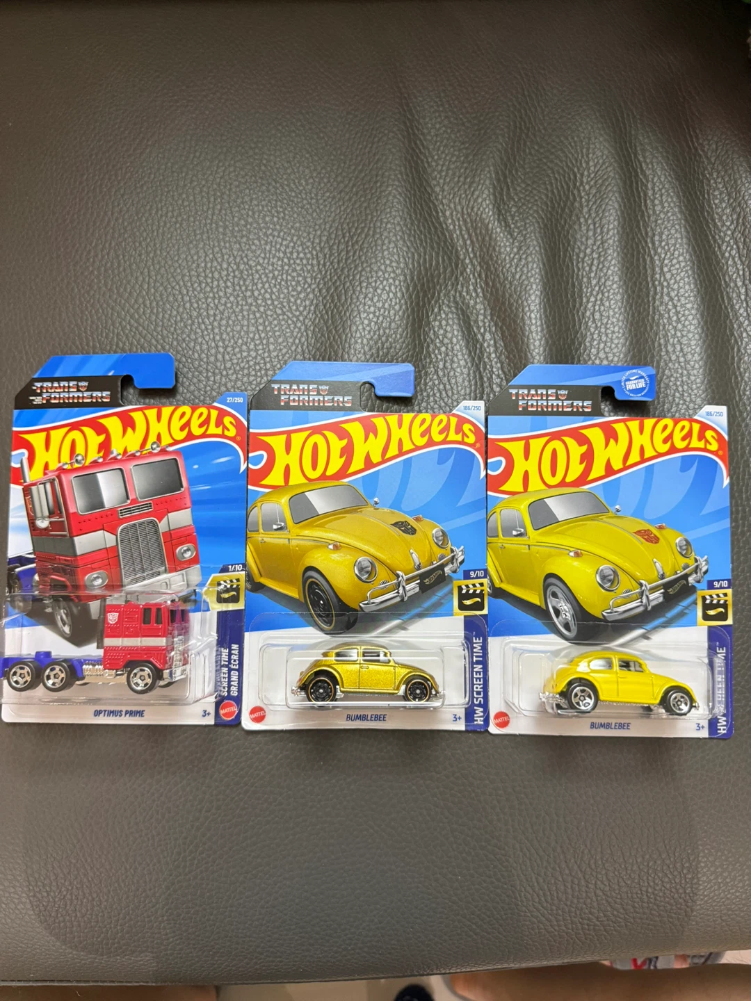 Hot Wheels Transformers Optimus Prime & Bumblebee Die-Cast Cars