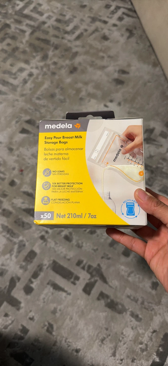Medela Easy Pour Breast Milk Storage Bags - 50 Count, 210ml/7oz