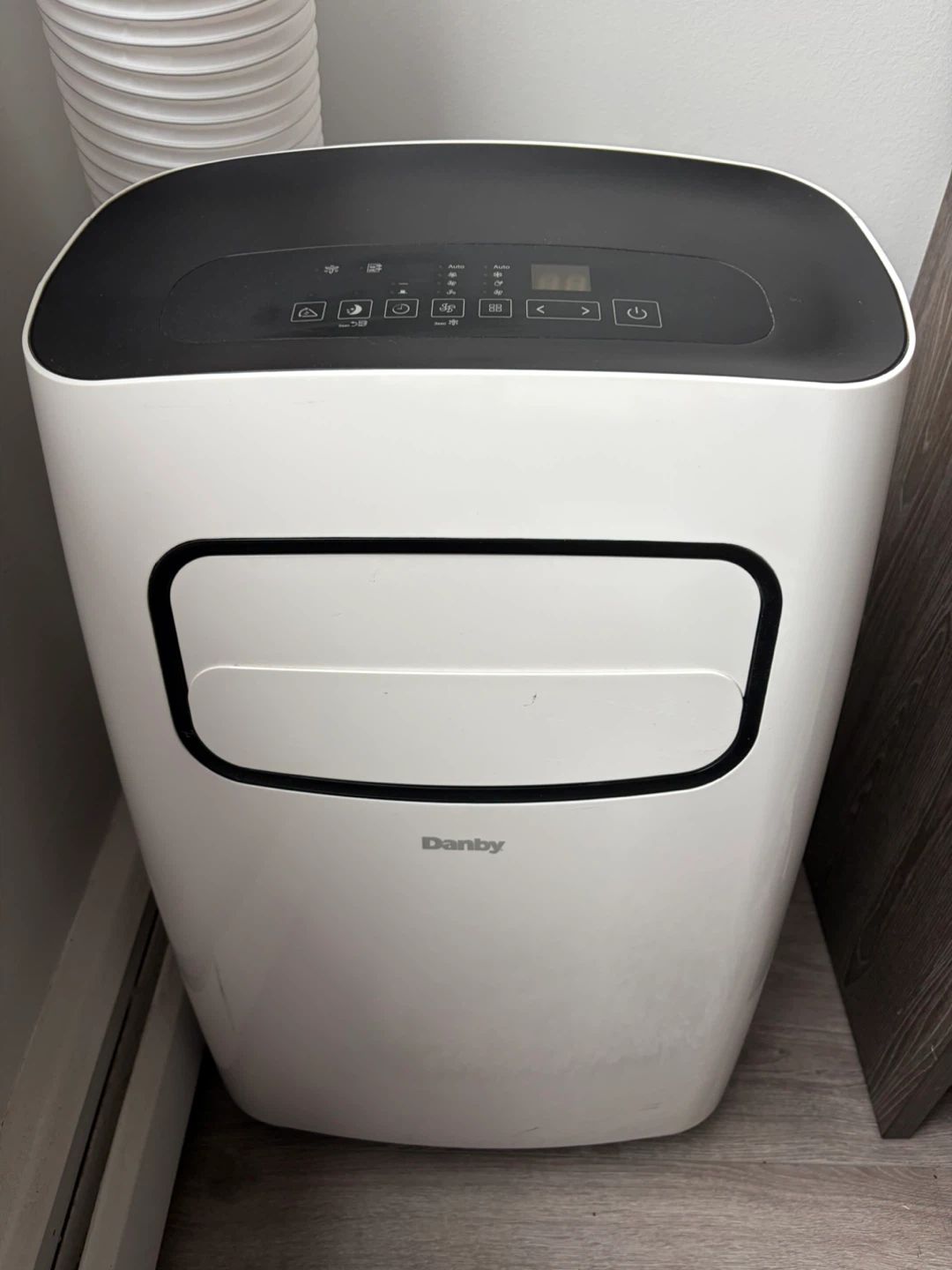 Danby Portable Air Conditioner - photo 2