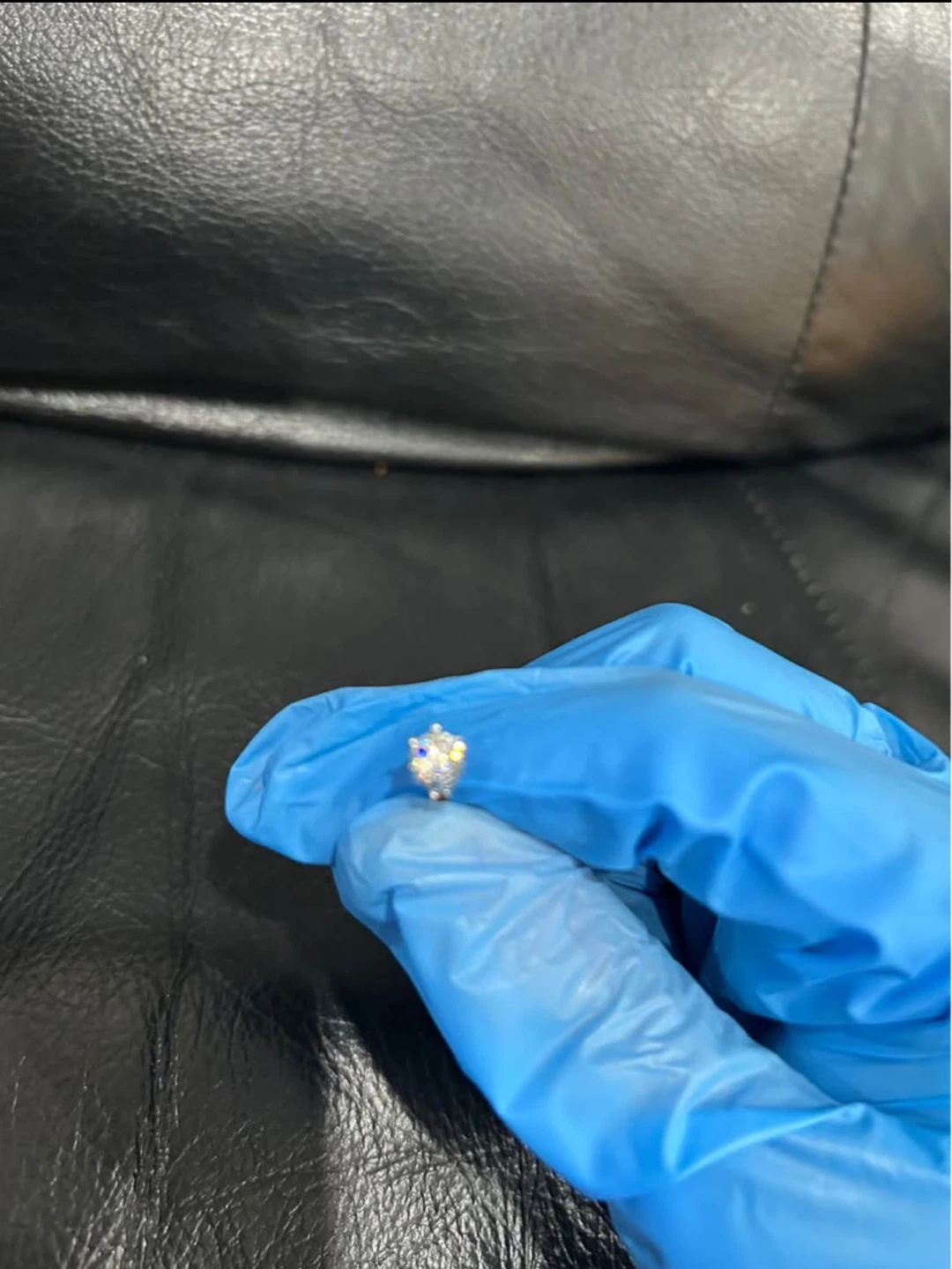 GRA Moissanite Stud Earrings - photo 3