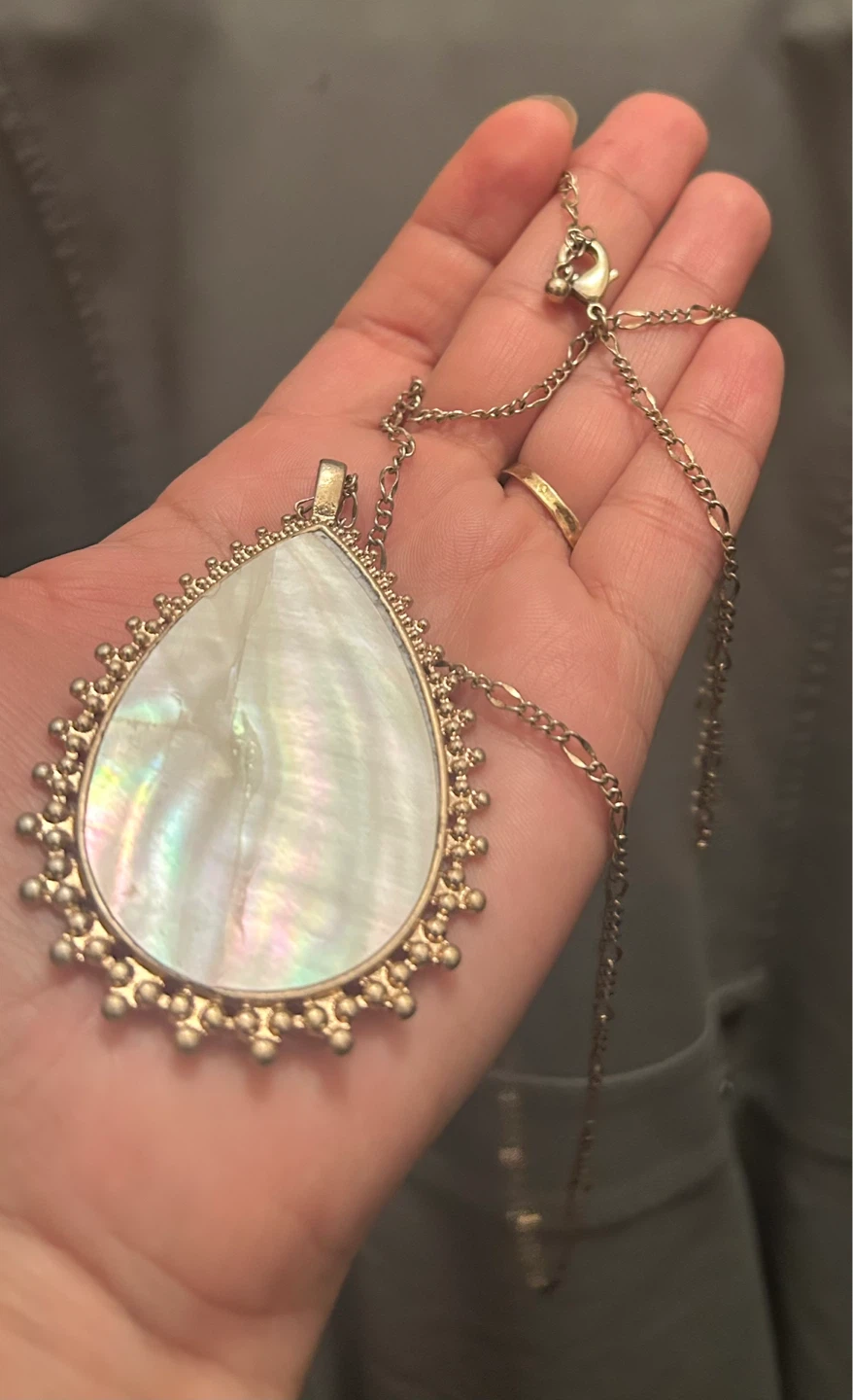 Teardrop Mother of Pearl Pendant Necklace