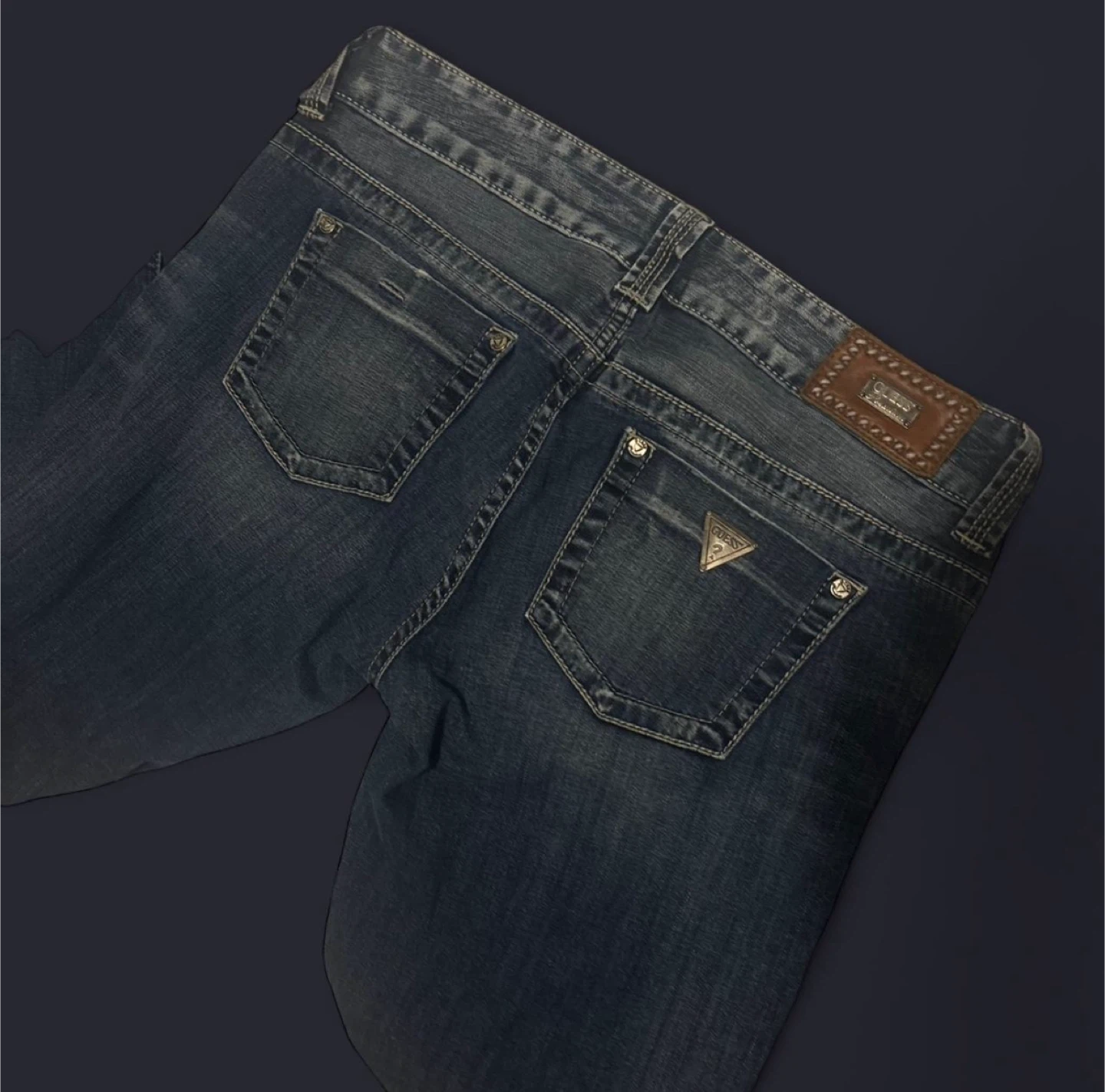 Vintage Guess dark washed  jeans - photo 3
