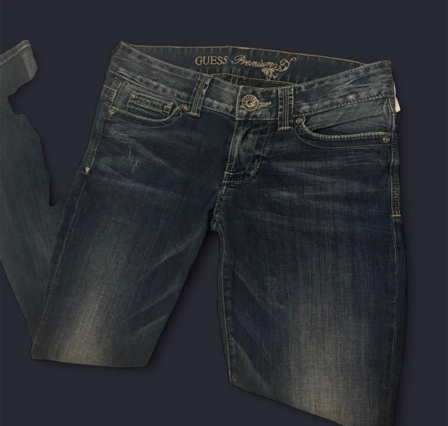 Vintage Guess dark washed  jeans - photo 4