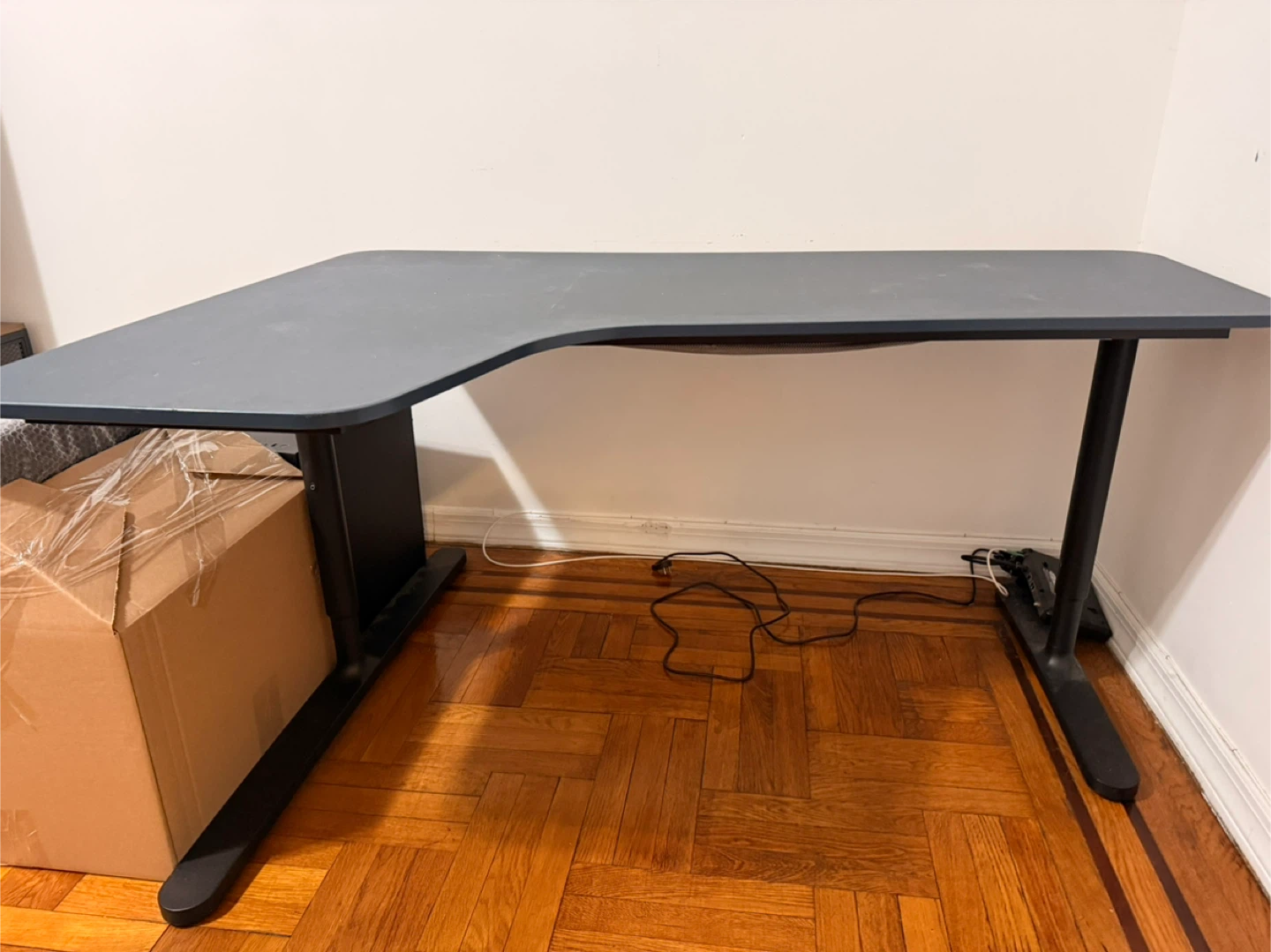 IKEA BEKABT L-Shaped Standing Desk & office Chair