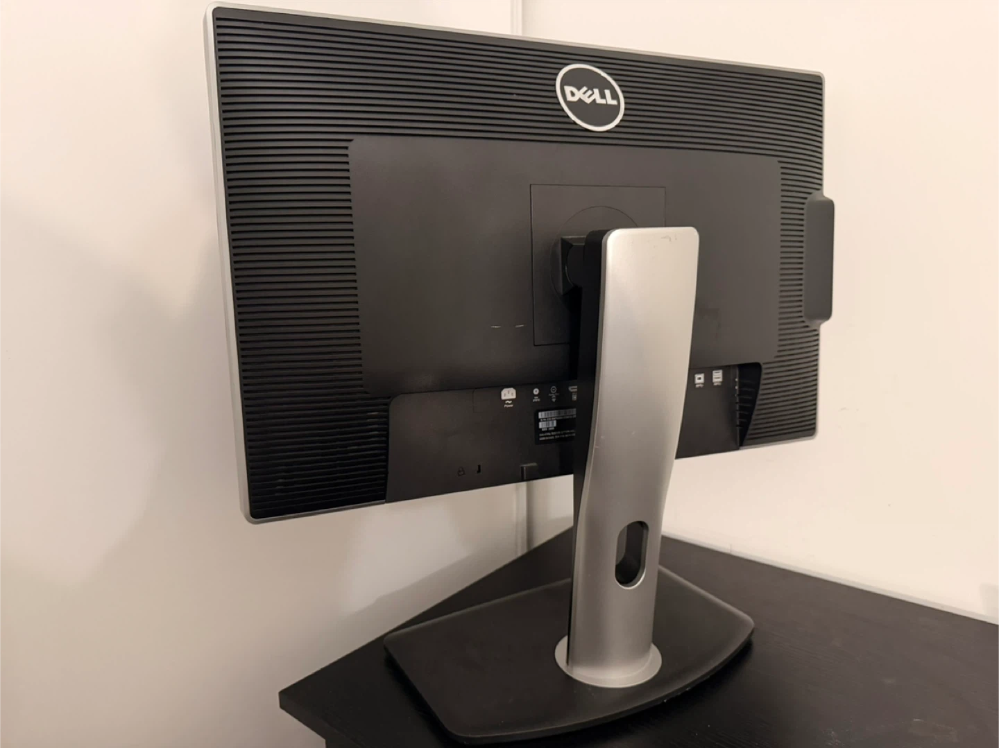 Dell LCD Monitor - photo 2