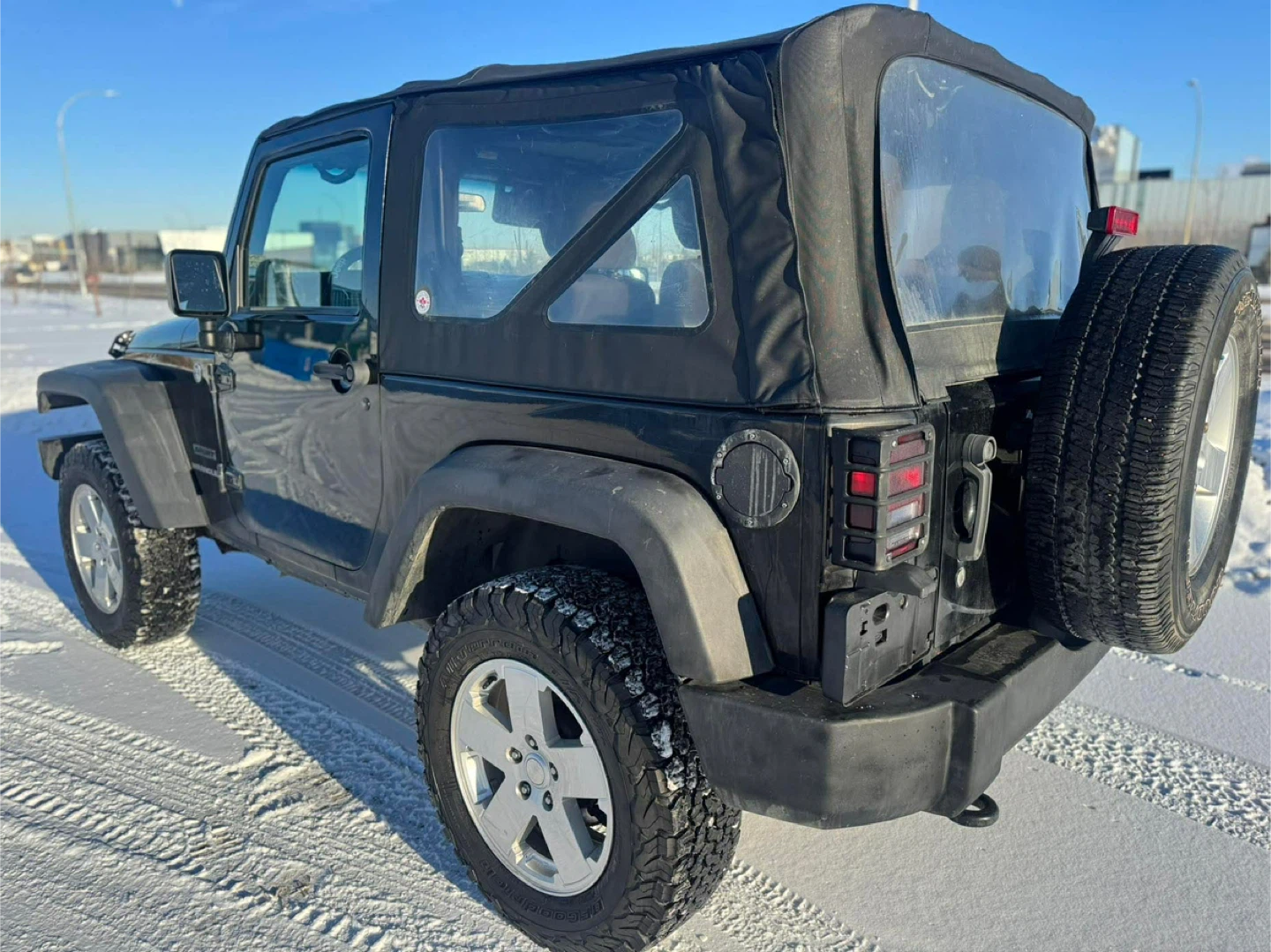 2011 Jeep Wrangler Sport - photo 3