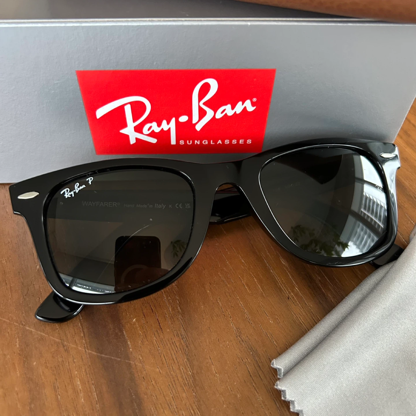 Ray-Ban Polarised Wayfarer RB4340 Sunglasses - photo 3