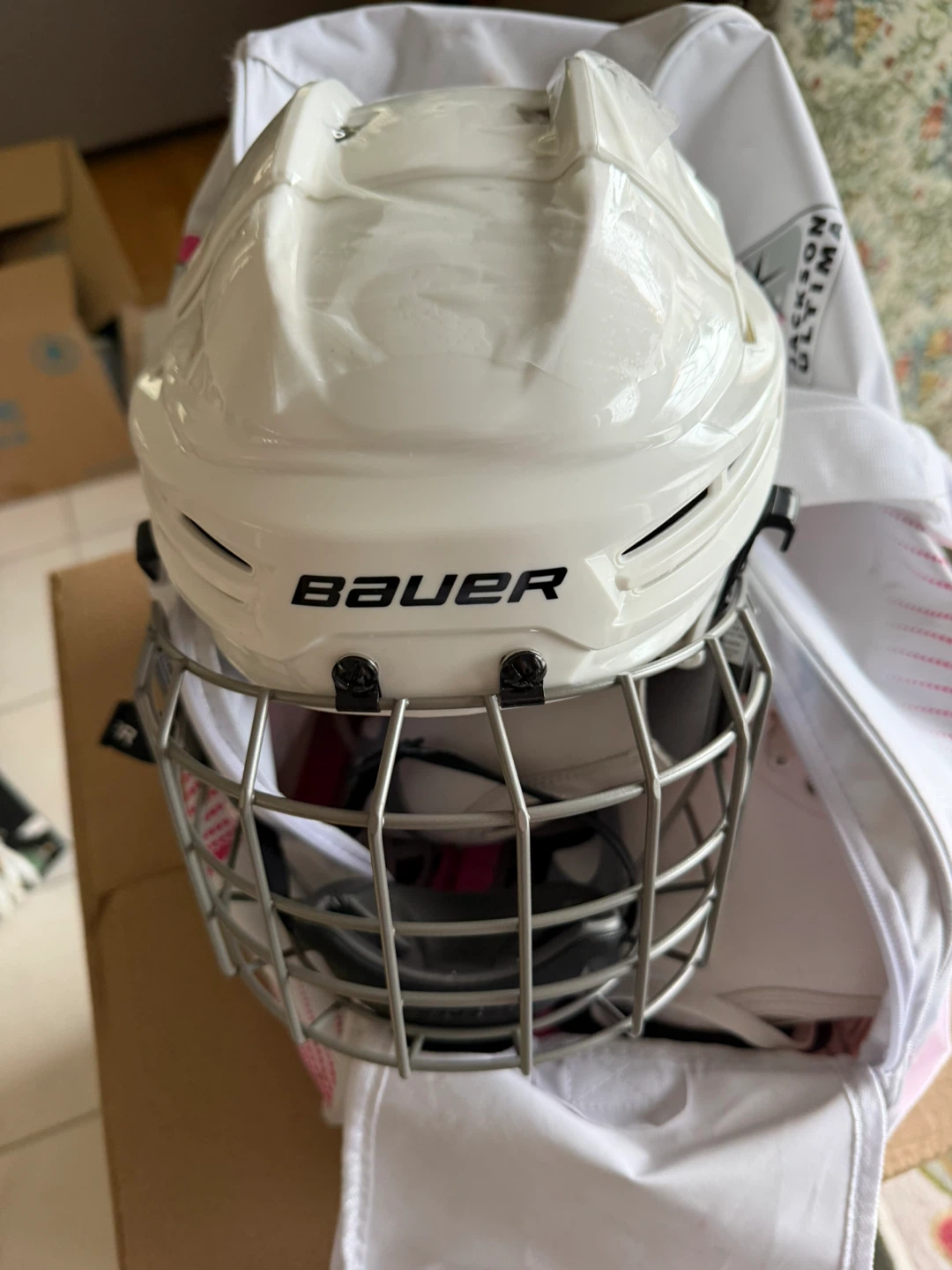Bauer Hockey Helmet & Cage Combo with Jackson skate - photo 2
