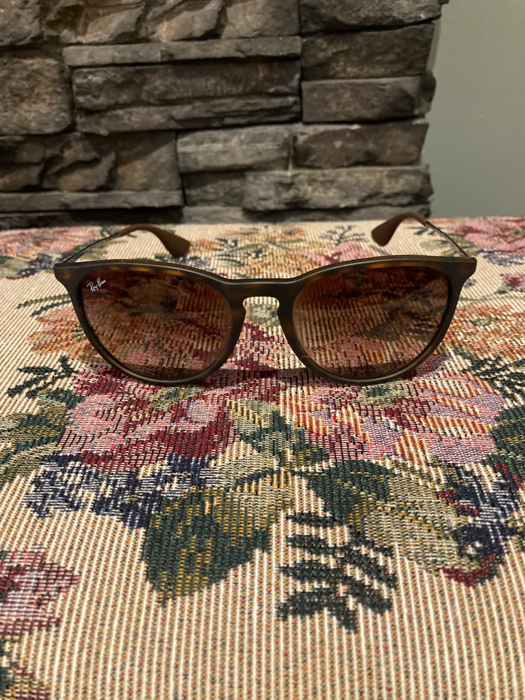 Ray-Ban Sunglasses Tortoiseshell Frame Brown Lenses