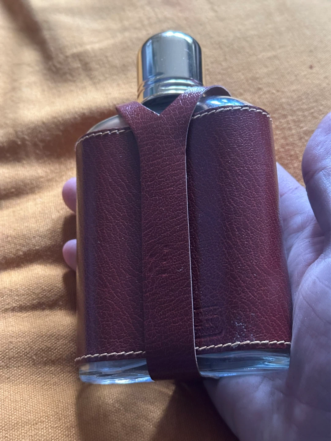 Vintage Alaska Hwy Glass Leather Wrapped Souvenir Flask - photo 2