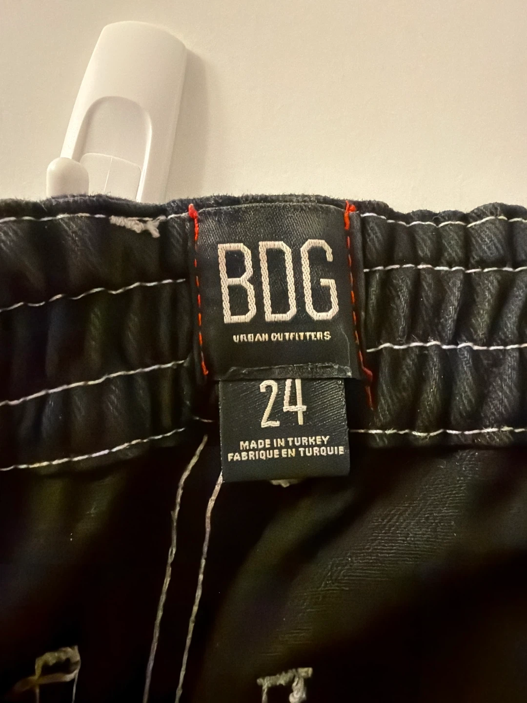 BDG Urban Outfitters Black Cargo Pants Size 24 - photo 2