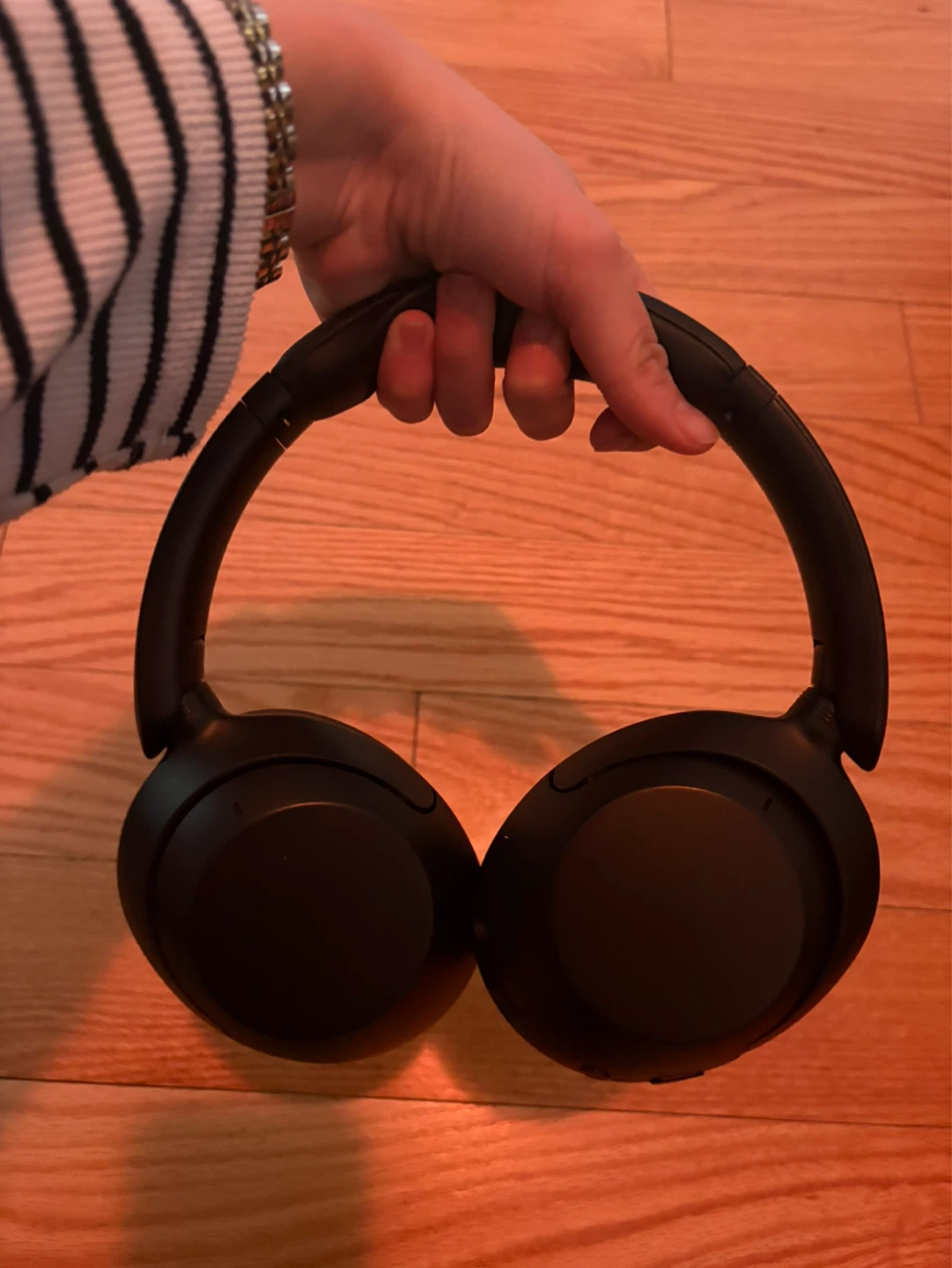 Sony WH-XB910N headphones