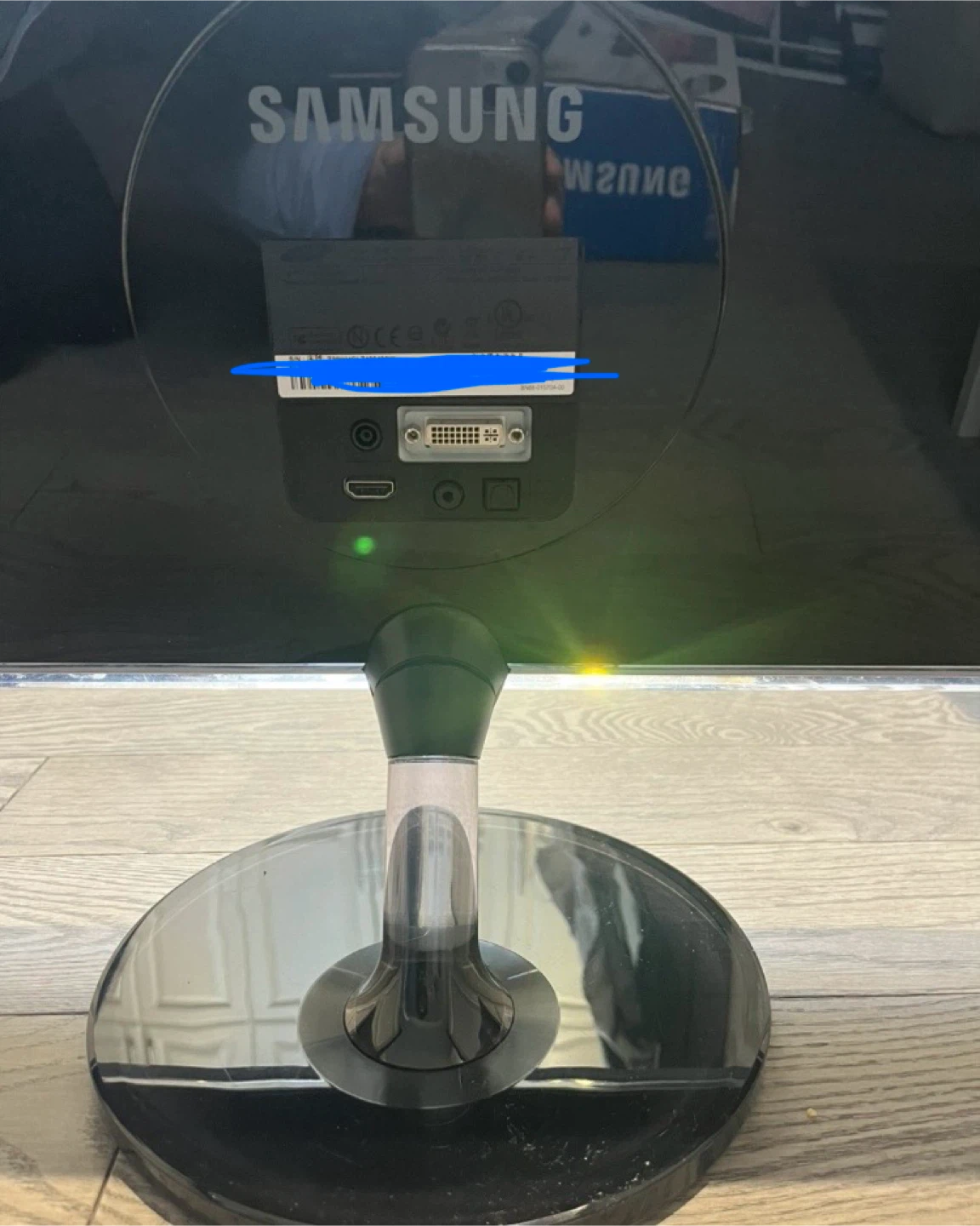 Samsung SyncMaster LED Monitor - photo 3