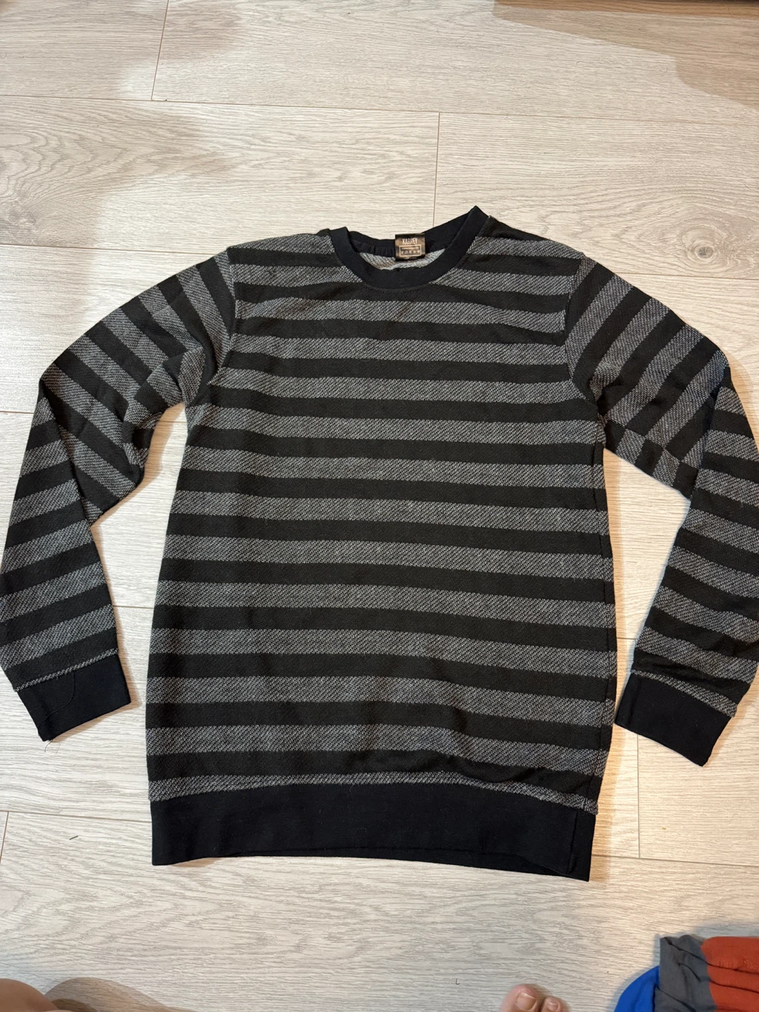 Multiple items all worn once - full bundle for 10$ - photo 5
