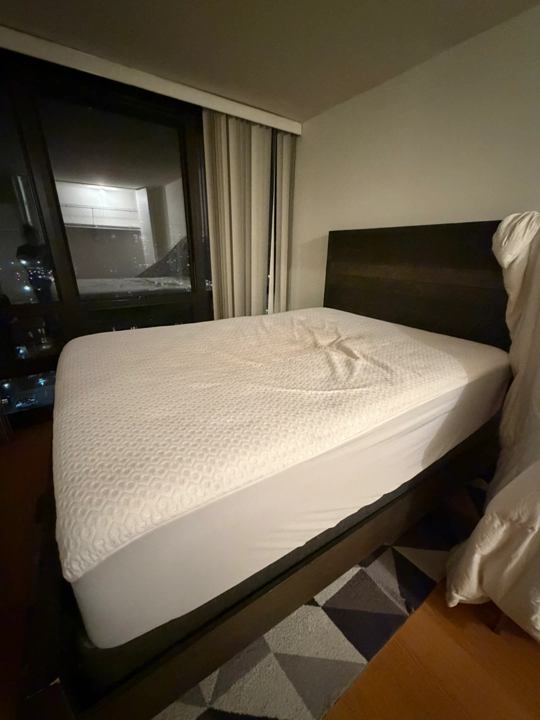 Tuft & Needle Queen Mattress
