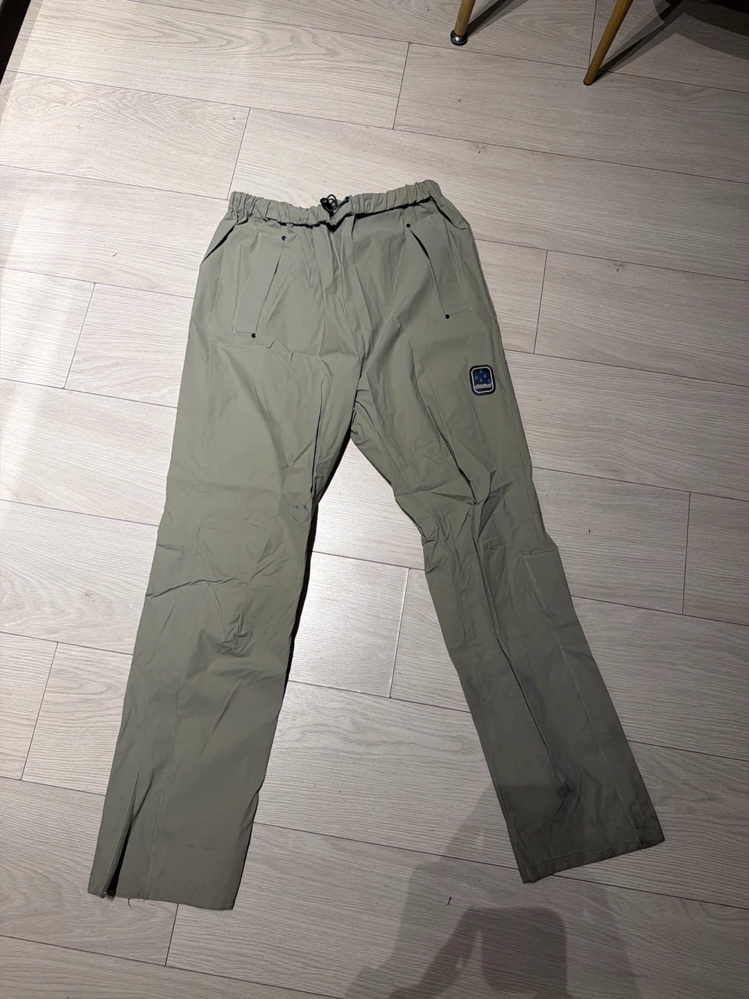 Waterproof / windbreaker Pants