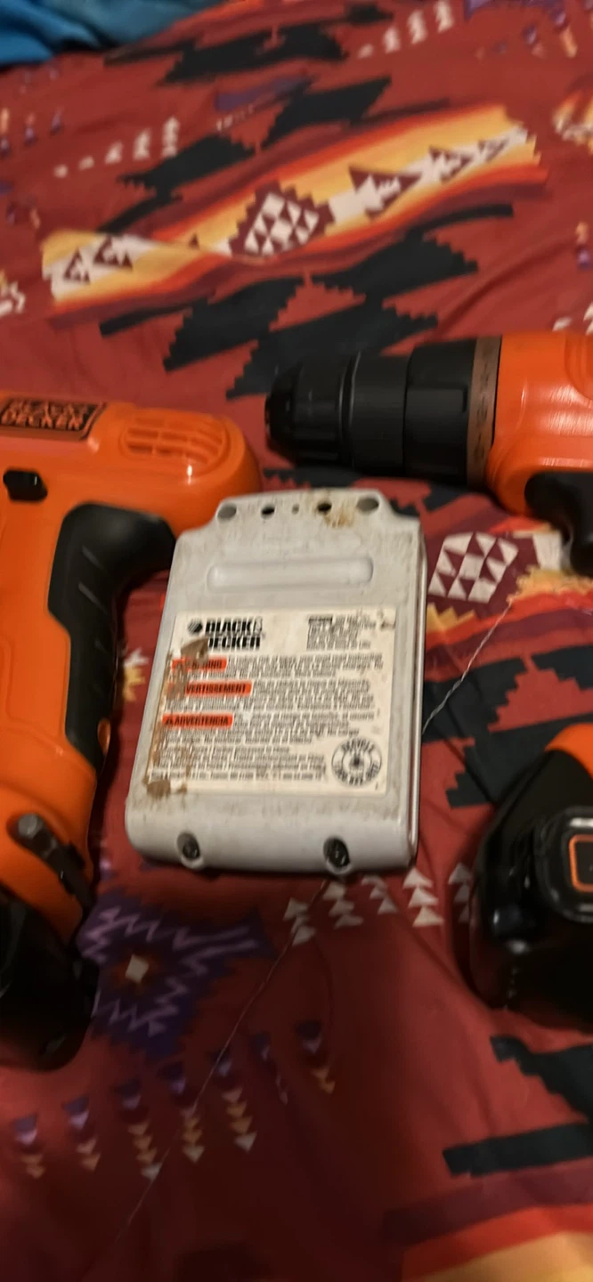 Black & Decker 20V Lithium Drill with Battery - photo 2