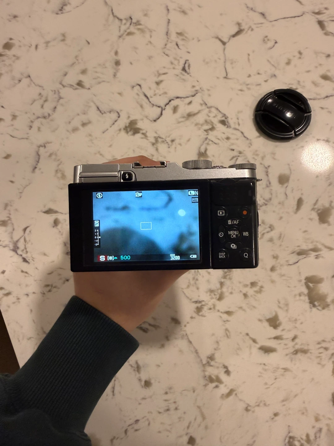 Fujifilm X-A2 Mirrorless Camera with XC 16-50mm Lens - photo 4