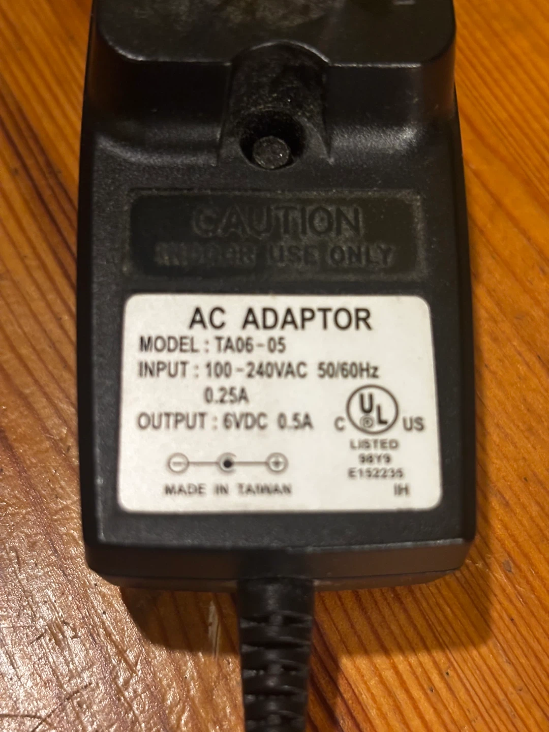 AC ADAPTOR TA06-05 6VDC 0.5A Power Supply - photo 2