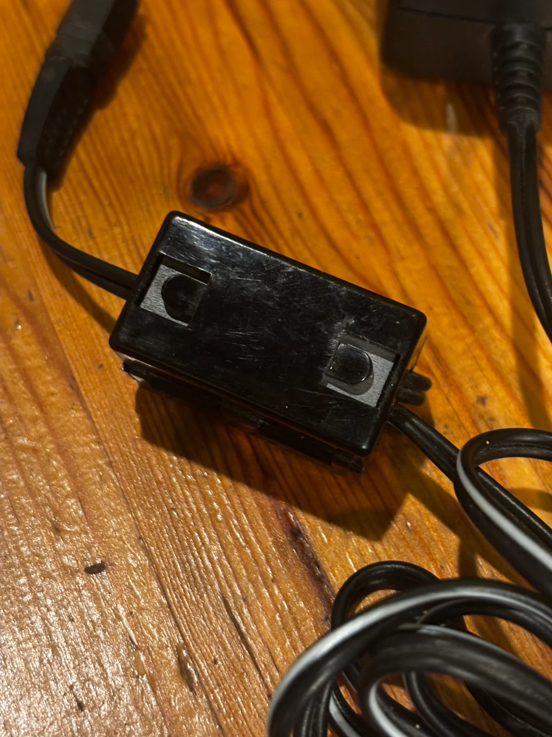 AC ADAPTOR TA06-05 6VDC 0.5A Power Supply - photo 4
