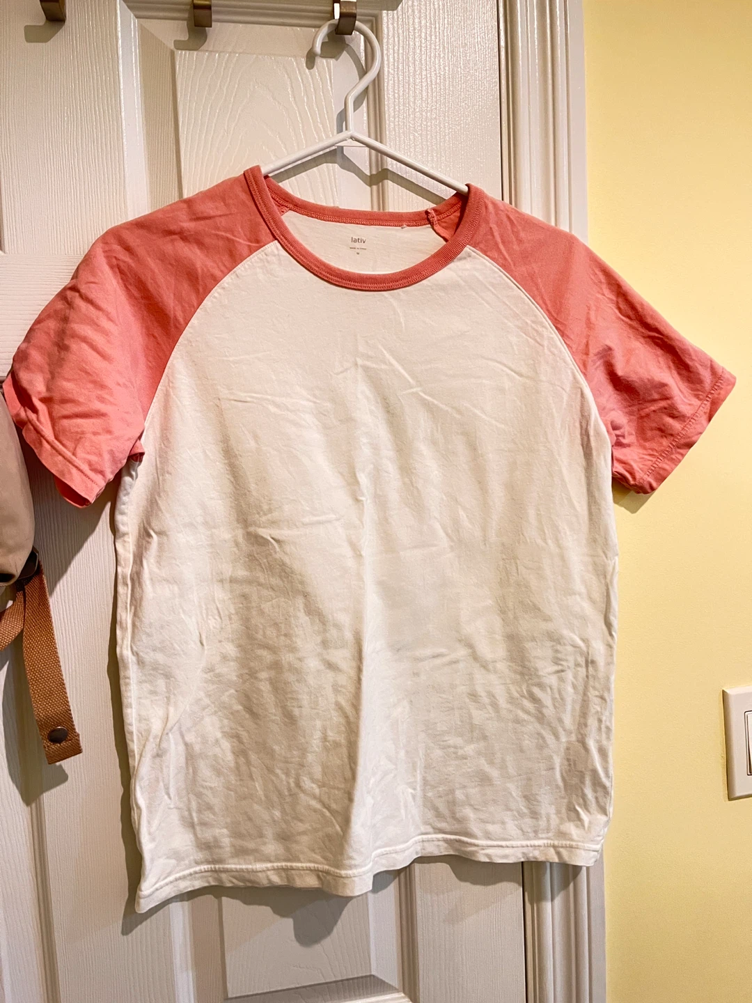 T-shirt Size M