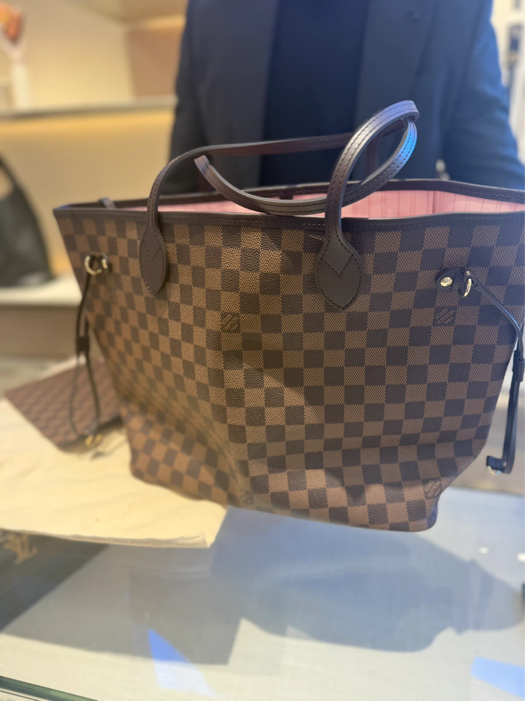 Louis Vuitton Neverfull Tote Bag - photo 3