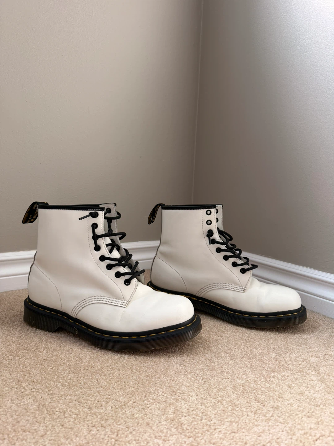 Dr. WMartens 1460 White Boots (Original, Great Condition) - photo 2