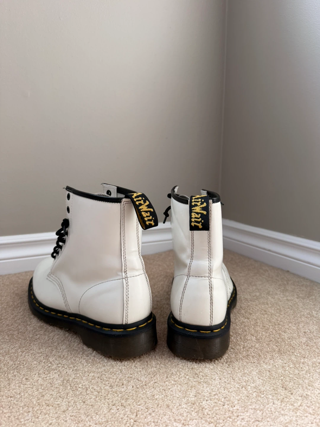 Dr. WMartens 1460 White Boots (Original, Great Condition) - photo 3