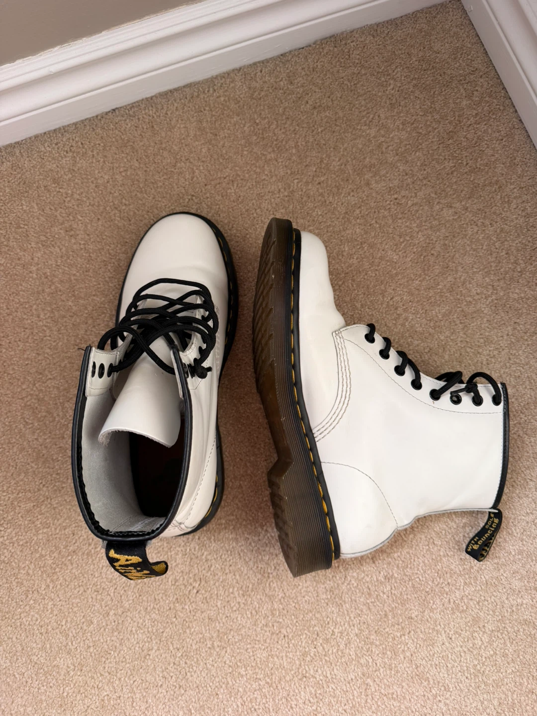 Dr. WMartens 1460 White Boots (Original, Great Condition) - photo 4