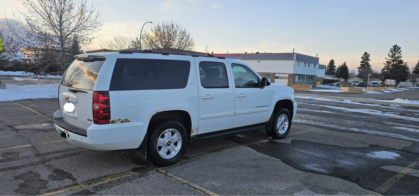 White Chevrolet Suburban SUV